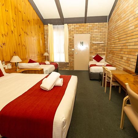 All Travellers Motor Inn Coonabarabran Extérieur photo
