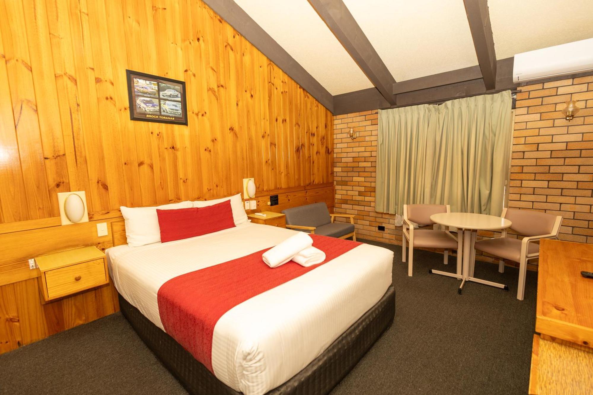 All Travellers Motor Inn Coonabarabran Extérieur photo