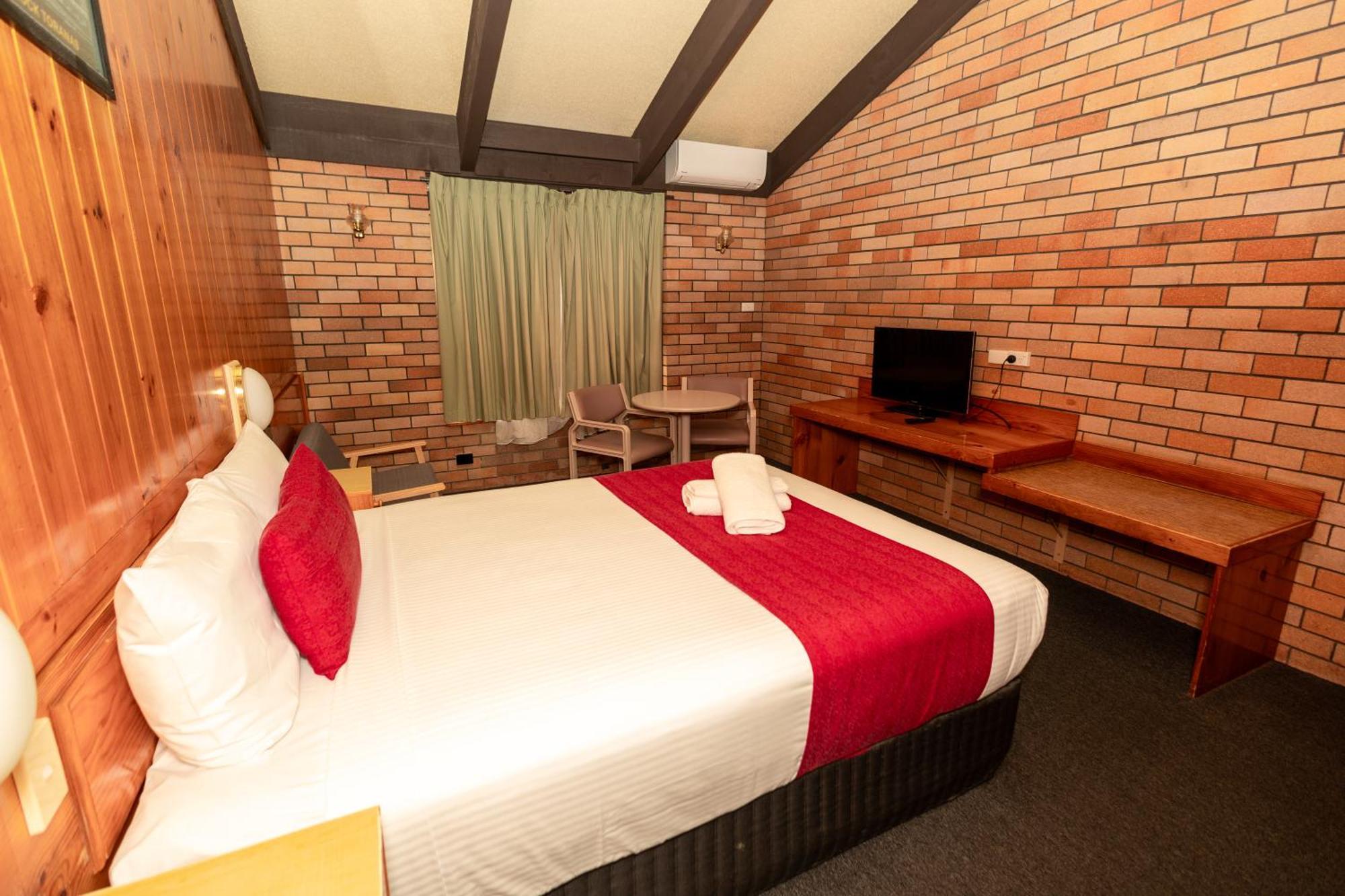 All Travellers Motor Inn Coonabarabran Extérieur photo