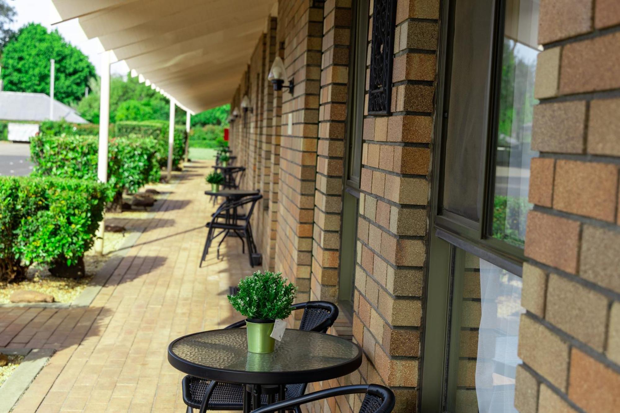 All Travellers Motor Inn Coonabarabran Extérieur photo