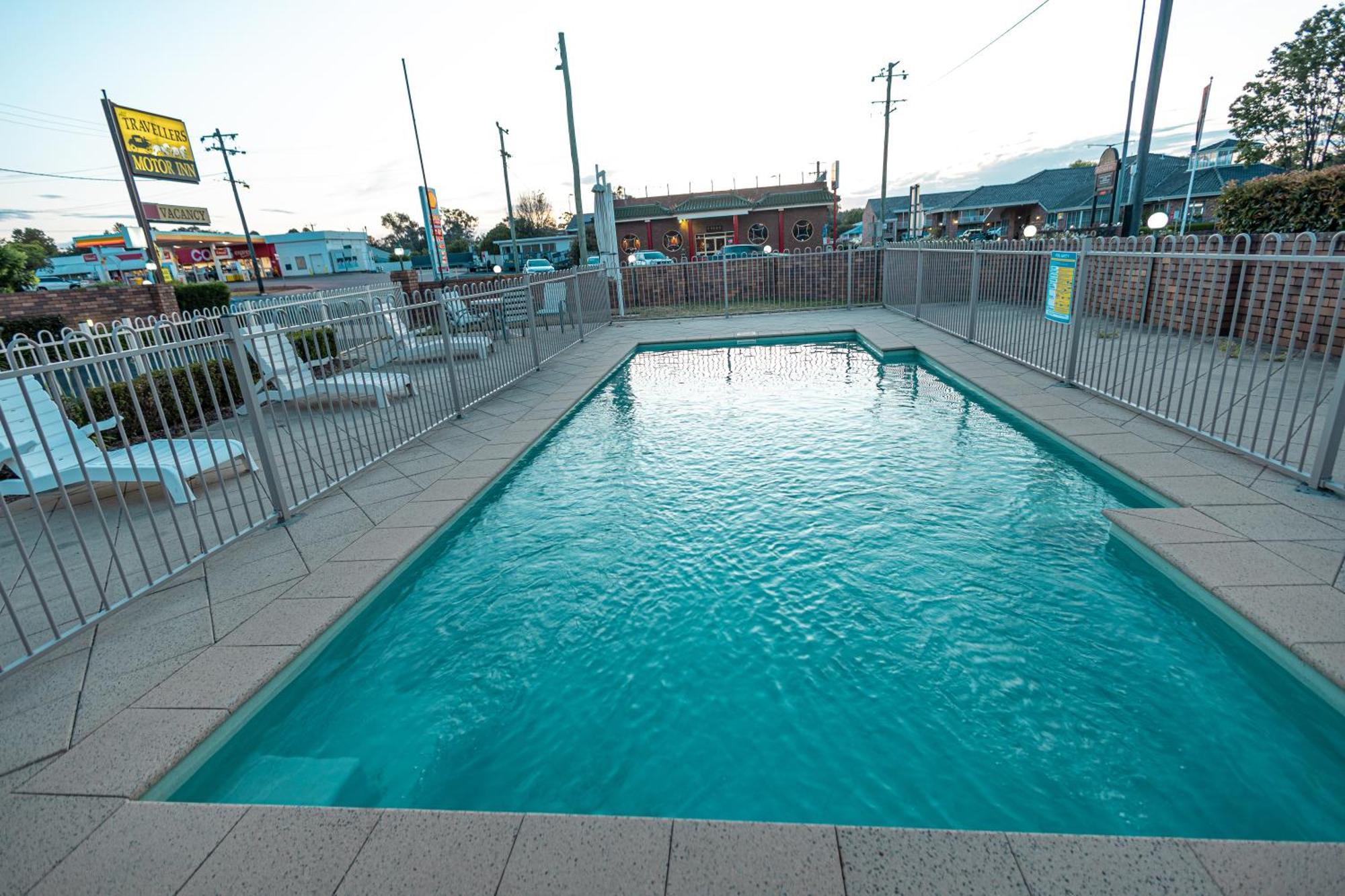 All Travellers Motor Inn Coonabarabran Extérieur photo